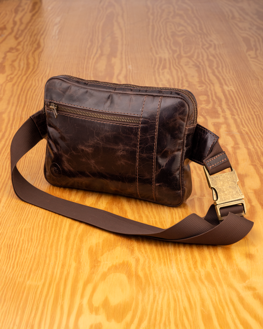 Sling Bag in Washed  Brown