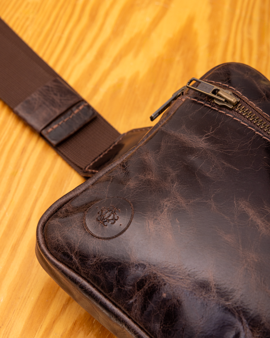 Sling Bag in Washed  Brown